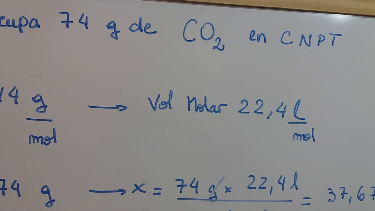 que volumen ocupara una masa de gas a 150